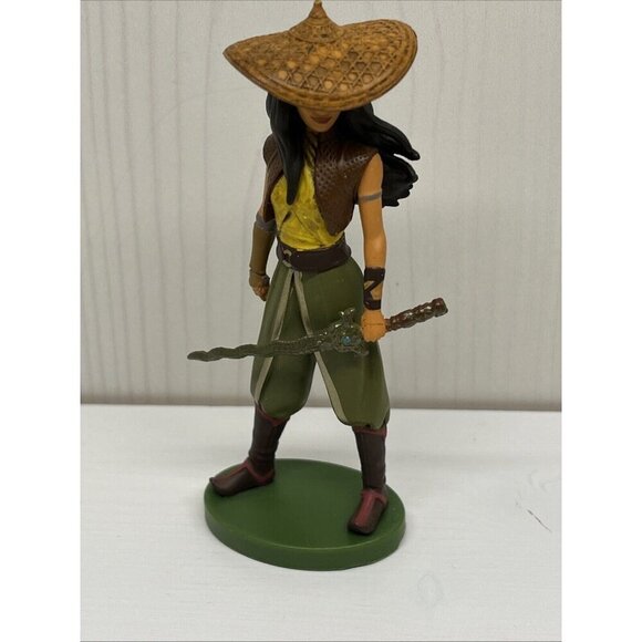 Disney Raya and The Last Dragon Deluxe Figurine Play Toy Set 8 Pcs Sisu Tuk Tuk - Picture 2 of 16